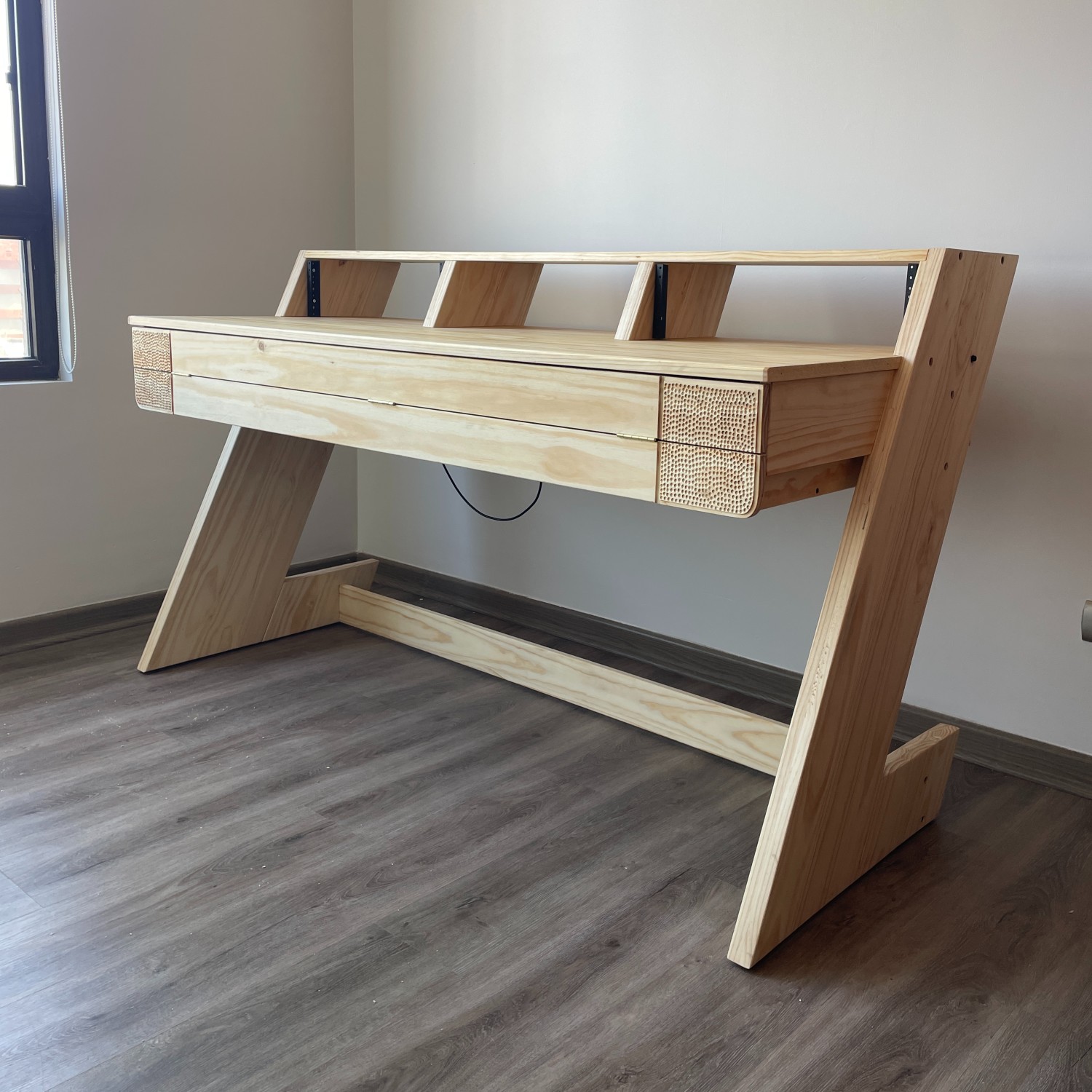 Mueble Home Studio Z150 2026 - Pino Tono Natural - Oferta Lanzamiento